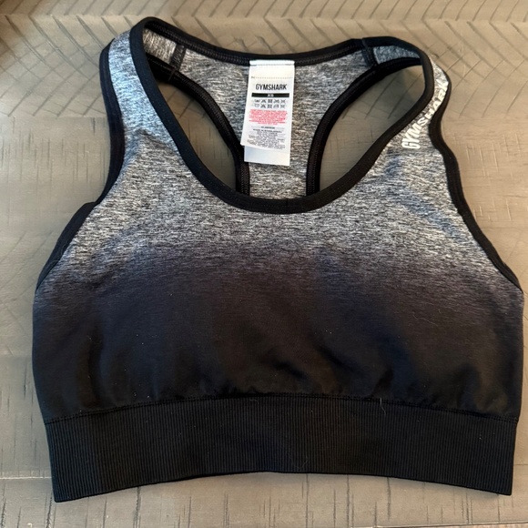 Lot of 3 Gymshark tops size xs - Picture 2 of 3